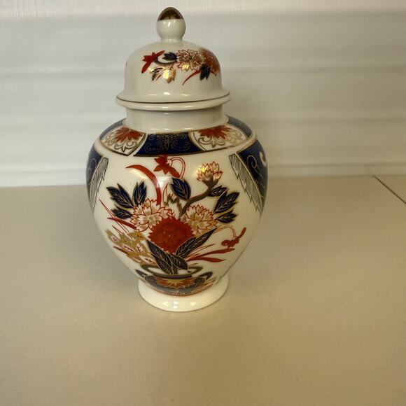 Vintage Japanese Porcelain Imari Ginger Jar Small Size Trinket Pot Box Lidded - Picture 3 of 12